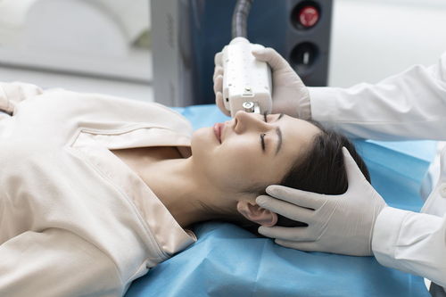 醫美頻繁“翻車” 專家提醒容貌焦慮者不適合醫美，應重視醫療美容咨詢服務