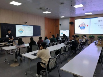 提升信息素養(yǎng)，賦能智慧未來(lái)——信息化中心全面開展信息素養(yǎng)培訓(xùn)與計(jì)算機(jī)信息技術(shù)推廣工作